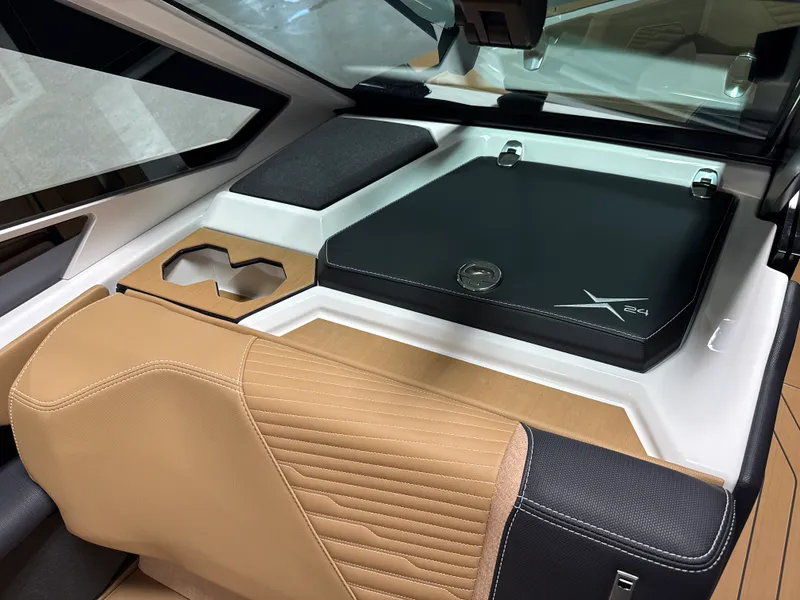 Slide: The Image of Mastercraft X24 2026 - 69