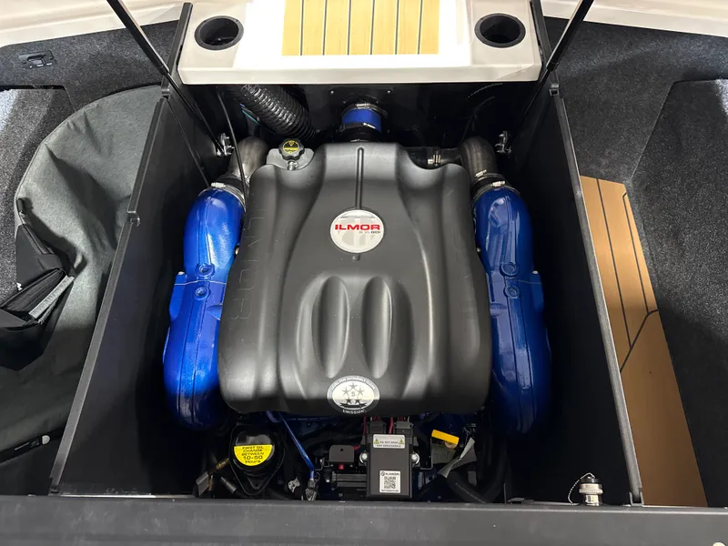 Slide: The Image of Mastercraft X24 2026 - 26