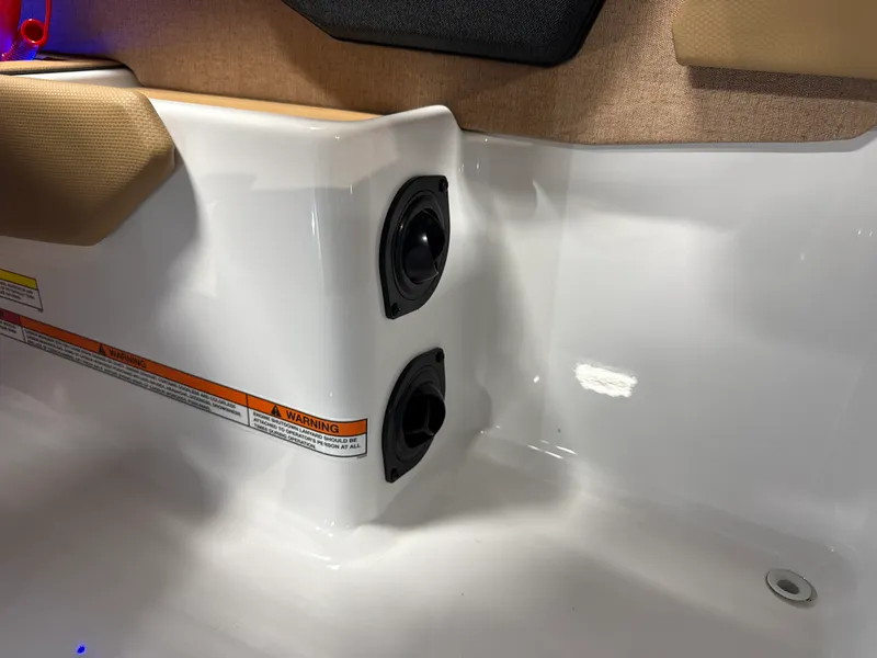 Slide: The Image of Mastercraft X24 2026 - 76