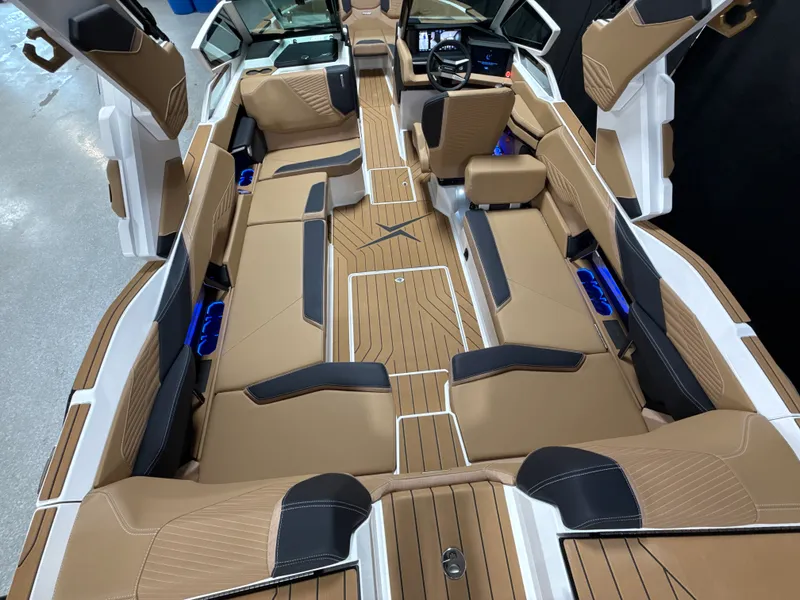 Slide: The Image of Mastercraft X24 2026 - 36