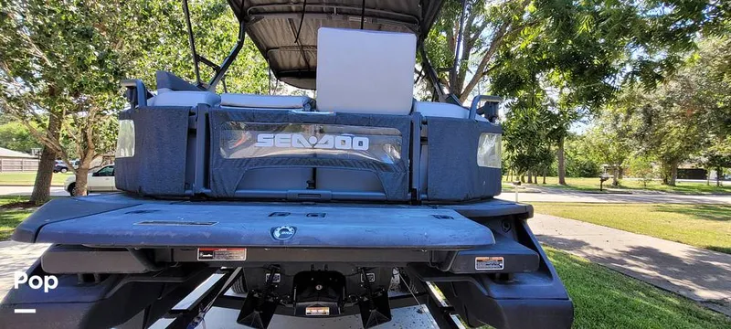 Slide: The Image of Sea-Doo Switch Cruise 21 2022 - 14631500