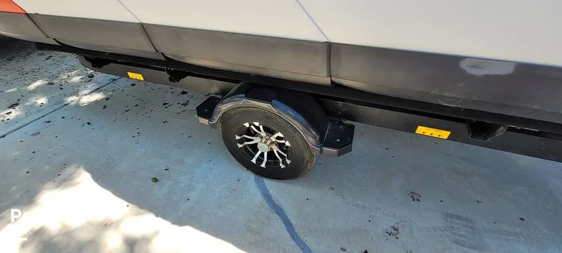 Slide: The Image of Sea-Doo Switch Cruise 21 2022 - 14631508