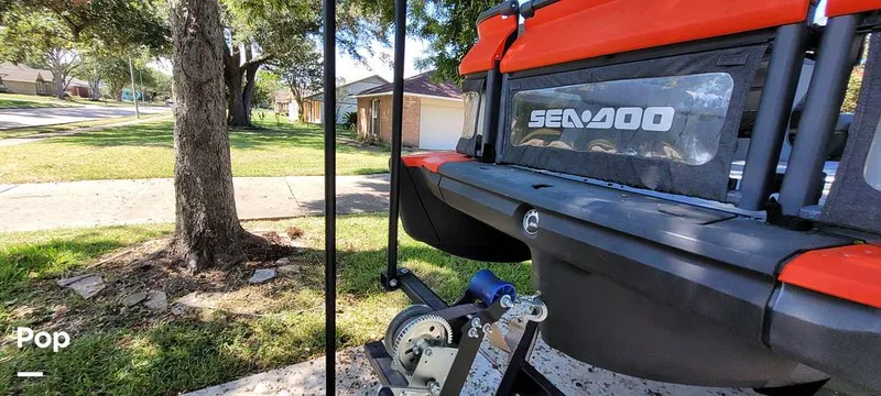 Slide: The Image of Sea-Doo Switch Cruise 21 2022 - 14631510