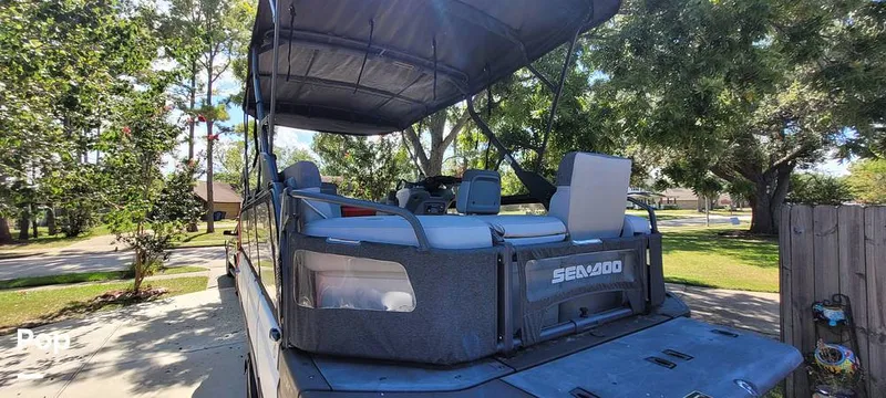 Slide: The Image of Sea-Doo Switch Cruise 21 2022 - 14631512