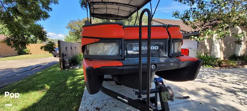 Slide: The Image of Easy Boarding Ladder - 14631504