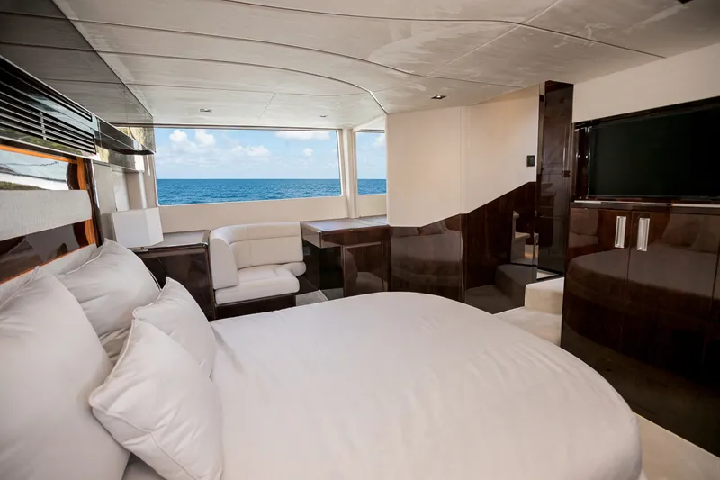 Slide: The Image of Galeon 500 FLY 2026 - 37