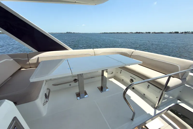 Slide: The Image of Galeon 500 FLY 2026 - 53