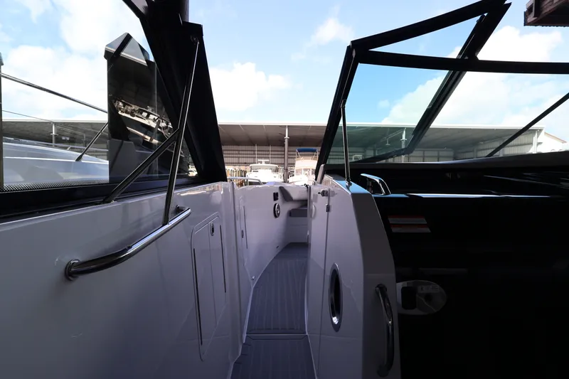 Slide: The Image of Cruisers 38 GLS Outboard 2026 - 49