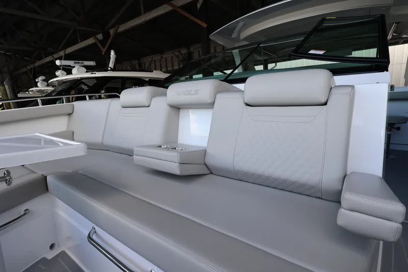Slide: The Image of Cruisers 38 GLS Outboard 2026 - 52