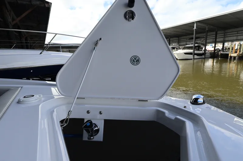 Slide: The Image of Cruisers 38 GLS Outboard 2026 - 56
