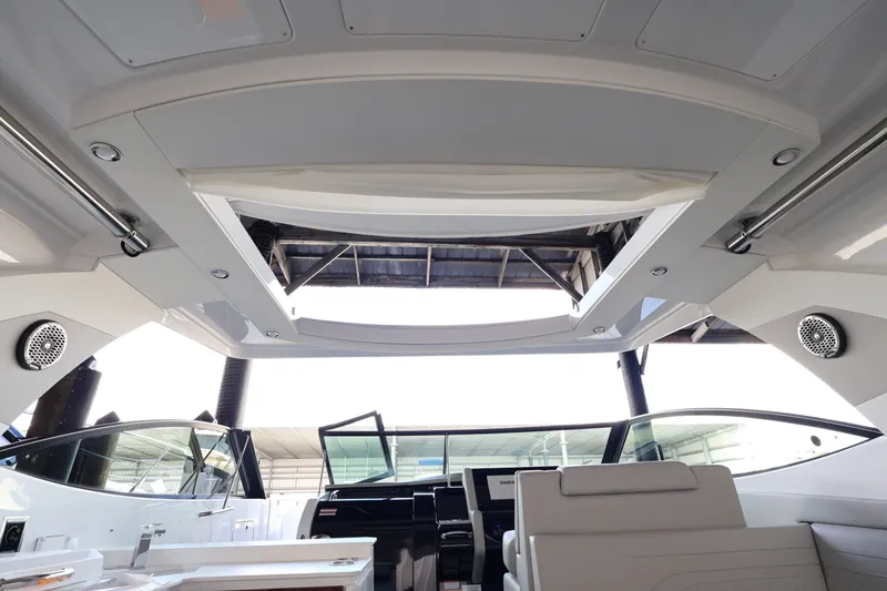 Slide: The Image of Cruisers 38 GLS Outboard 2026 - 60