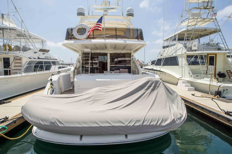 Slide: The Image of Fairline 65 1997 - 8