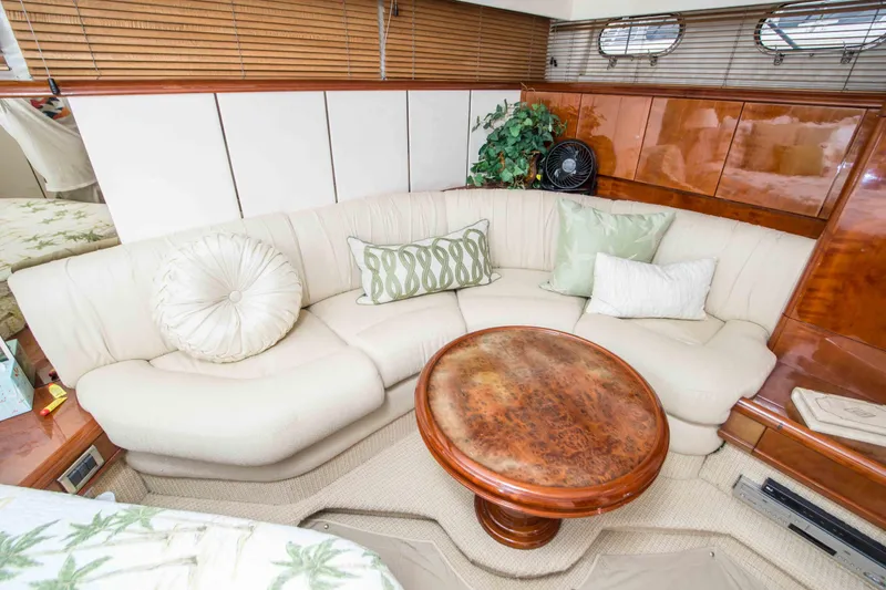 Slide: The Image of Fairline 65 1997 - 20