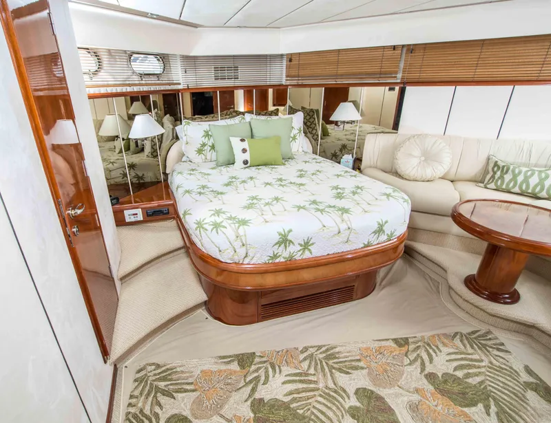 Slide: The Image of Fairline 65 1997 - 39