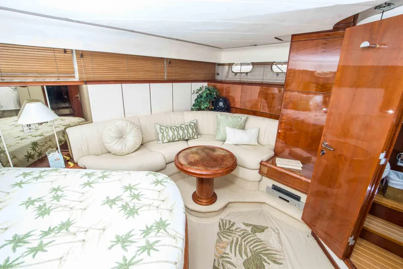 Slide: The Image of Fairline 65 1997 - 21