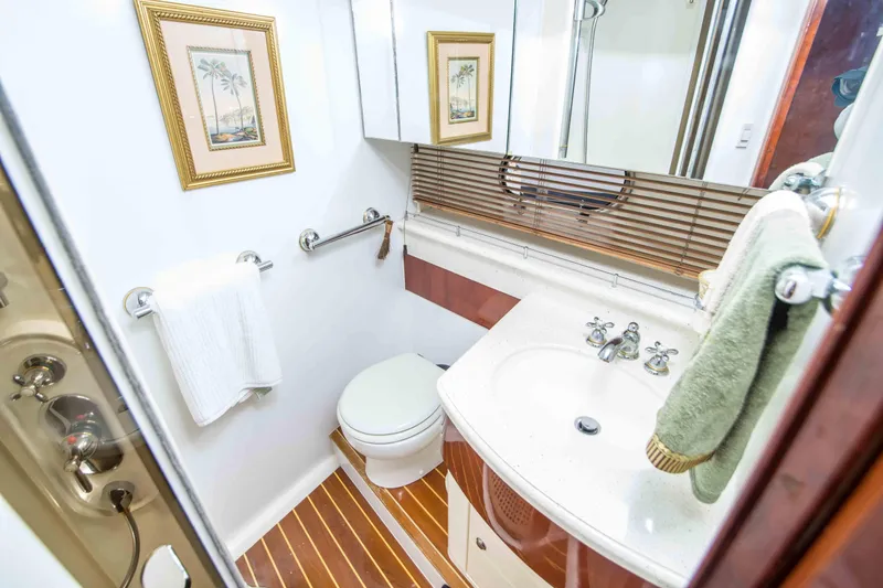 Slide: The Image of Fairline 65 1997 - 36