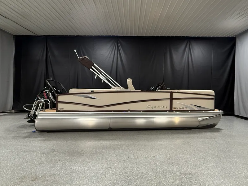 The Image of Premier 230 SOLARIS 2018 - 0