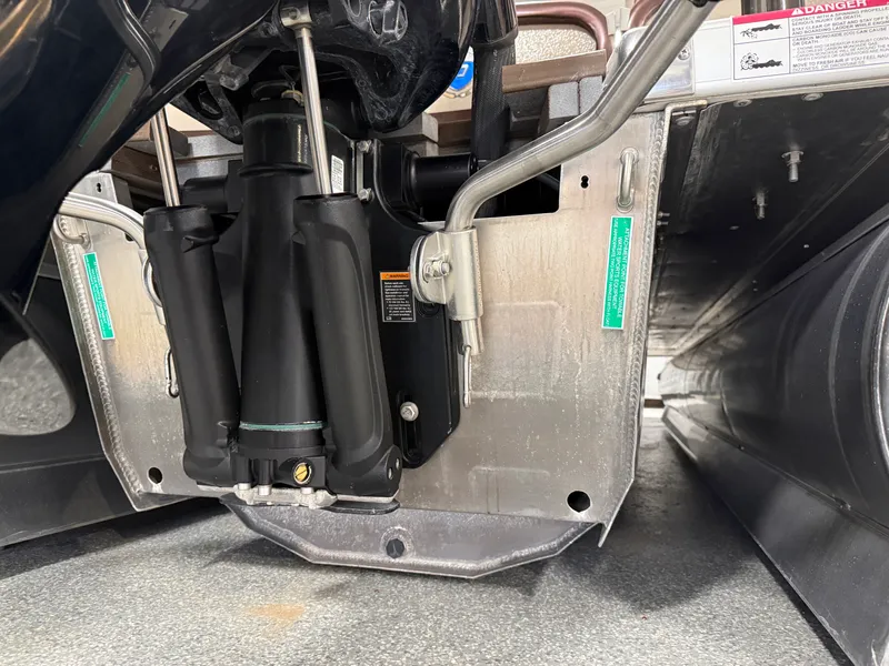 Slide: The Image of Premier 230 SOLARIS 2018 - 19