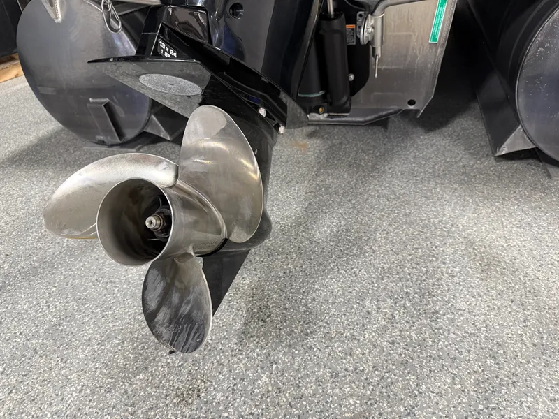 Slide: The Image of Premier 230 SOLARIS 2018 - 21