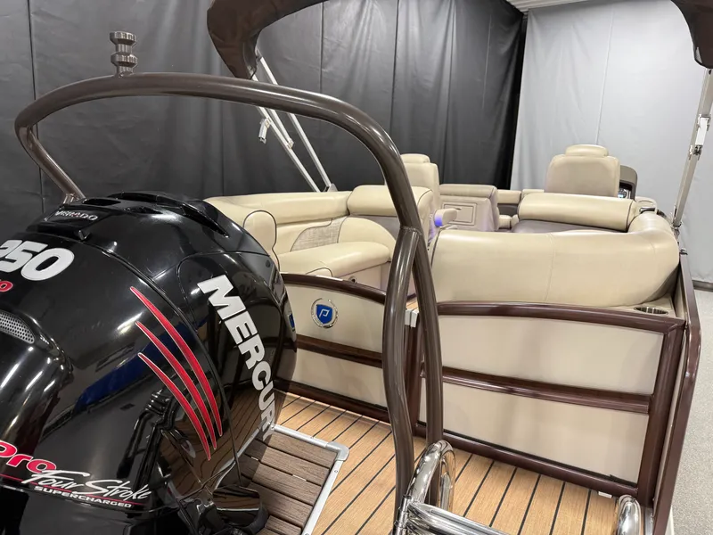 Slide: The Image of Premier 230 SOLARIS 2018 - 26