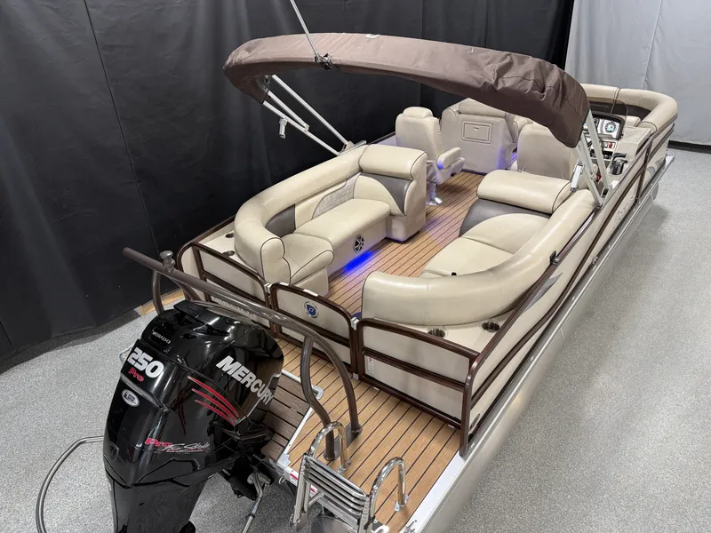 Slide: The Image of Premier 230 SOLARIS 2018 - 5