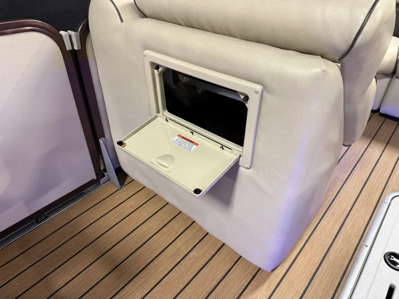 Slide: The Image of Premier 230 SOLARIS 2018 - 52