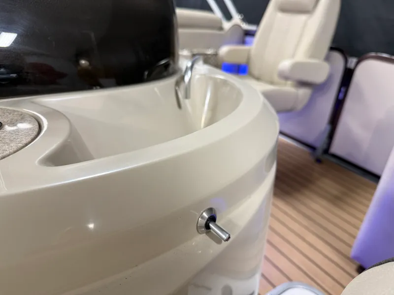 Slide: The Image of Premier 230 SOLARIS 2018 - 56