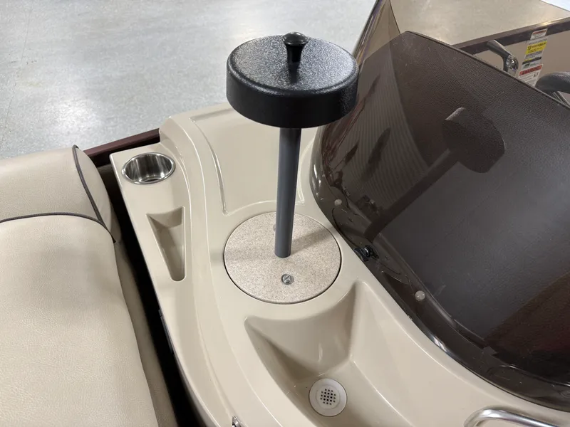 Slide: The Image of Premier 230 SOLARIS 2018 - 58