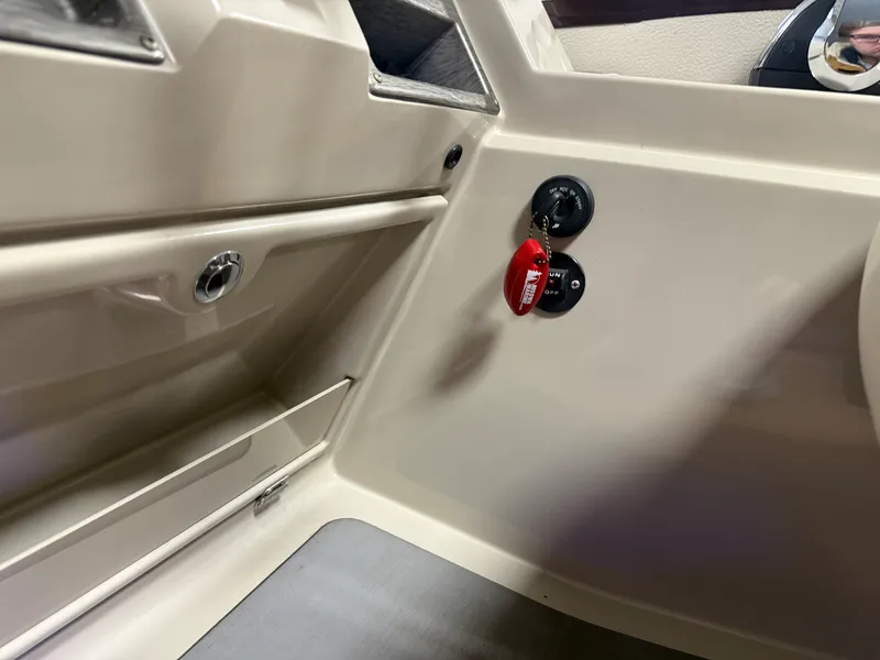 Slide: The Image of Premier 230 SOLARIS 2018 - 61