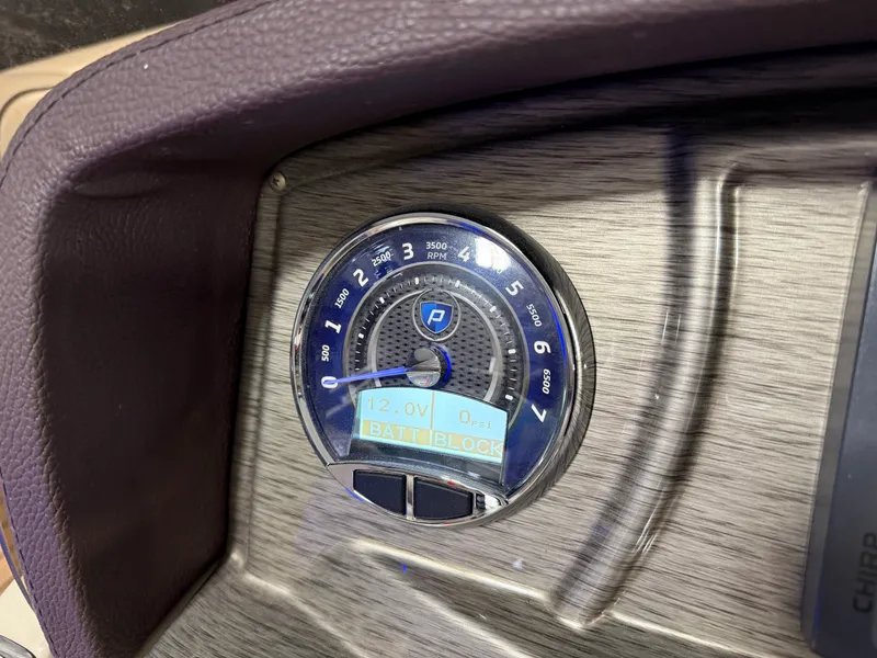 Slide: The Image of Premier 230 SOLARIS 2018 - 67