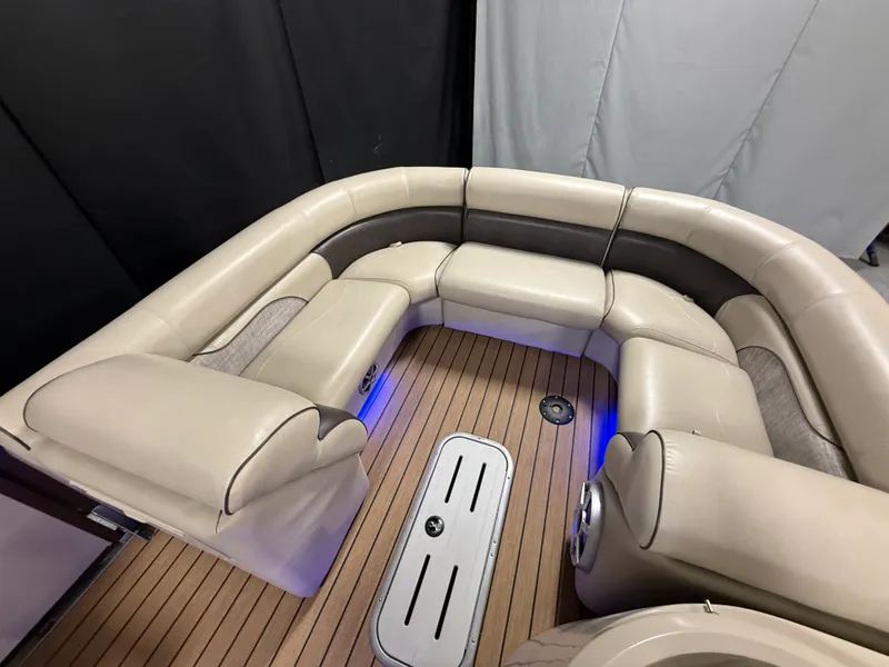 Slide: The Image of Premier 230 SOLARIS 2018 - 74