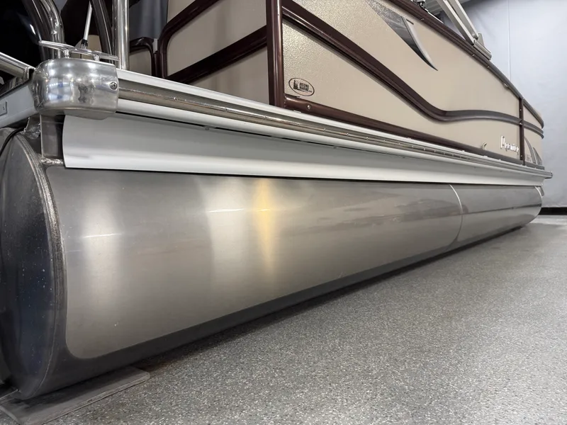 Slide: The Image of Premier 230 SOLARIS 2018 - 92