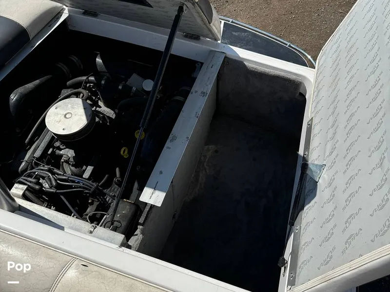 Slide: The Image of Engine/compartment Storage - 14687814
