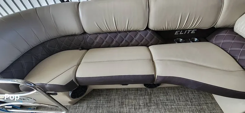 Slide: The Image of SunCatcher Elite 322C Saltwater Series 2021 - 14660780