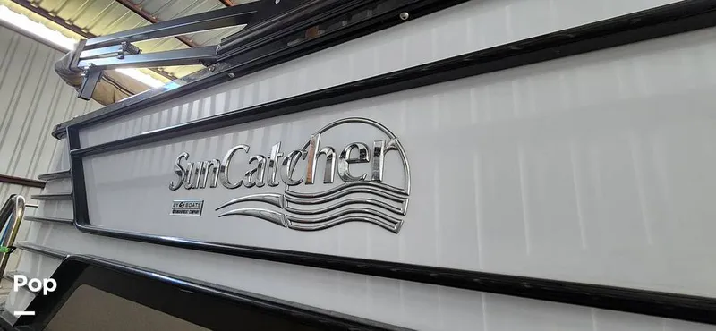 Slide: The Image of SunCatcher Elite 322C Saltwater Series 2021 - 14660736