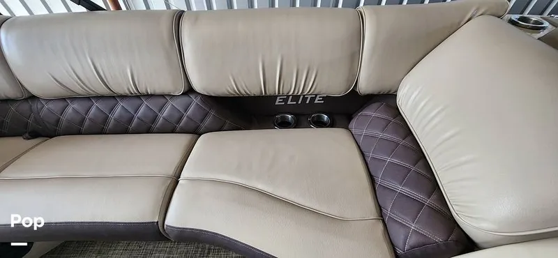 Slide: The Image of SunCatcher Elite 322C Saltwater Series 2021 - 14660762