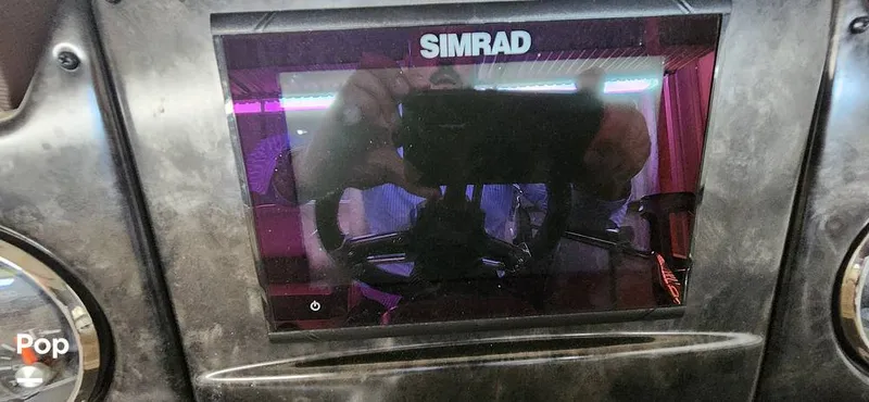 Slide: The Image of SunCatcher Elite 322C Saltwater Series 2021 - 14660764