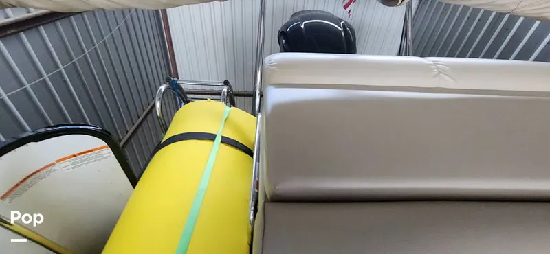 Slide: The Image of SunCatcher Elite 322C Saltwater Series 2021 - 14660768