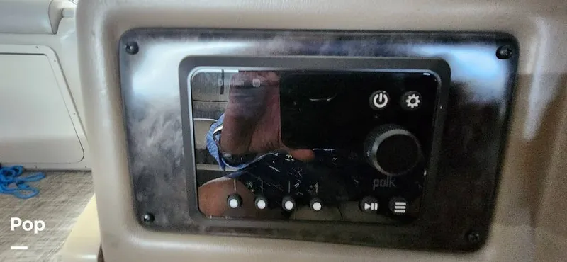 Slide: The Image of SunCatcher Elite 322C Saltwater Series 2021 - 14660776