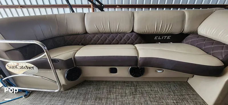 Slide: The Image of SunCatcher Elite 322C Saltwater Series 2021 - 14660779