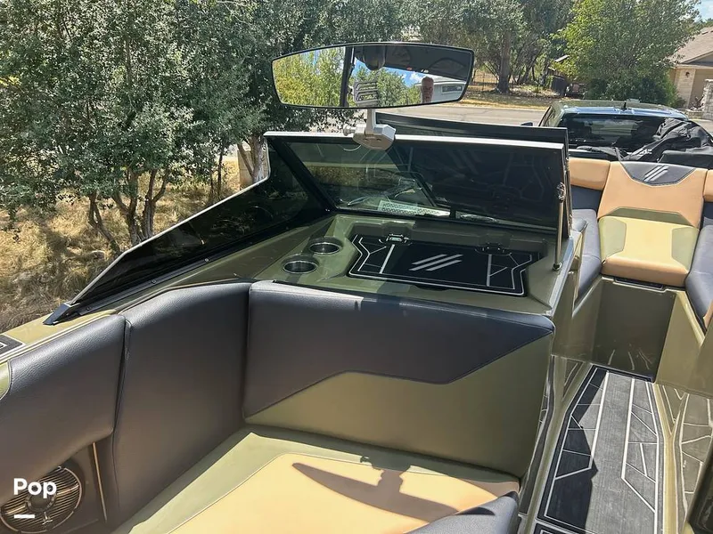 Slide: The Image of Glove Box - 14631902