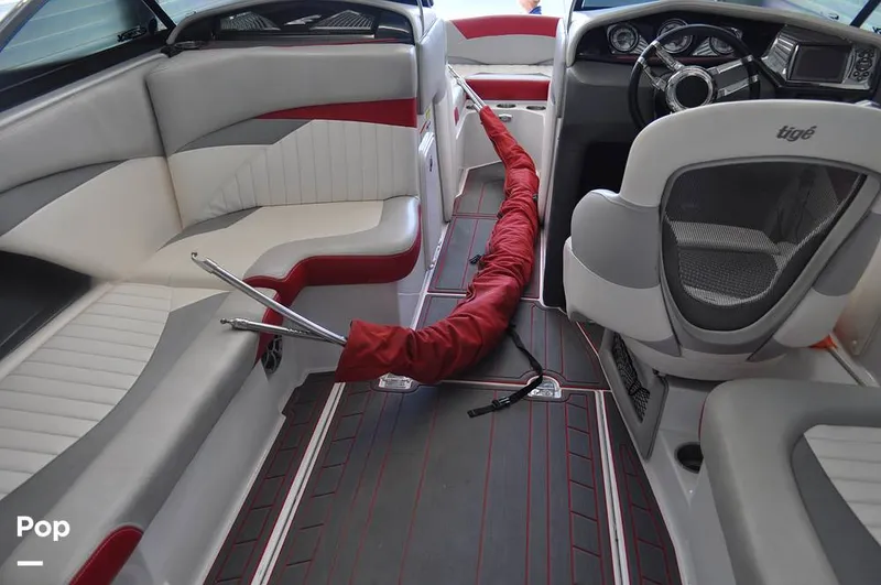 Slide: The Image of Tige RZ2 2011 - 14756745