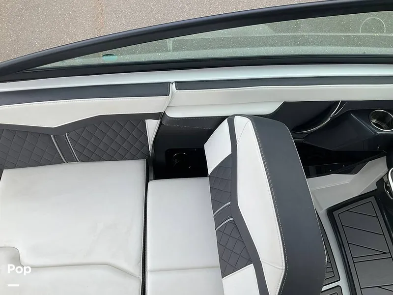 Slide: The Image of Monterey 258SS 2022 - 14728834