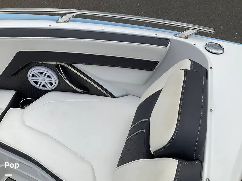 Slide: The Image of Monterey 258SS 2022 - 14728850