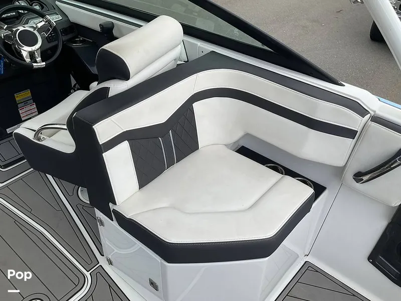 Slide: The Image of Monterey 258SS 2022 - 14728854