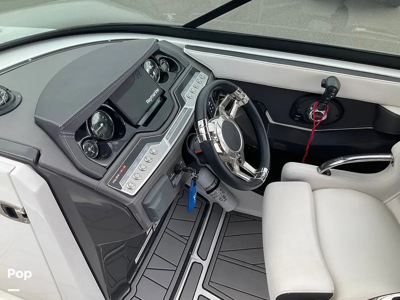 Slide: The Image of Monterey 258SS 2022 - 14728856