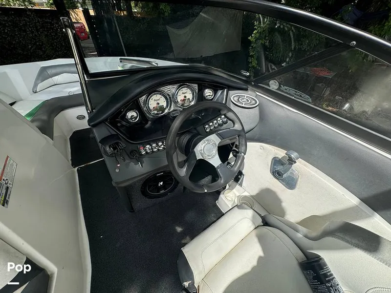 Slide: The Image of Tige R20 2012 - 14681376