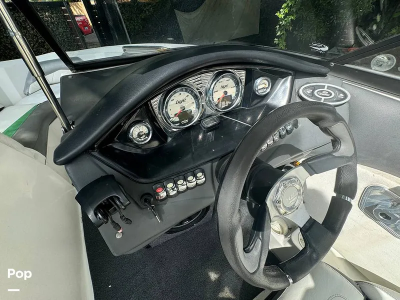 Slide: The Image of Tige R20 2012 - 14681393