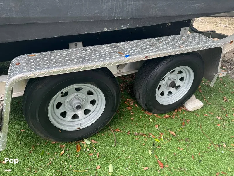 Slide: The Image of Tige R20 2012 - 14681365