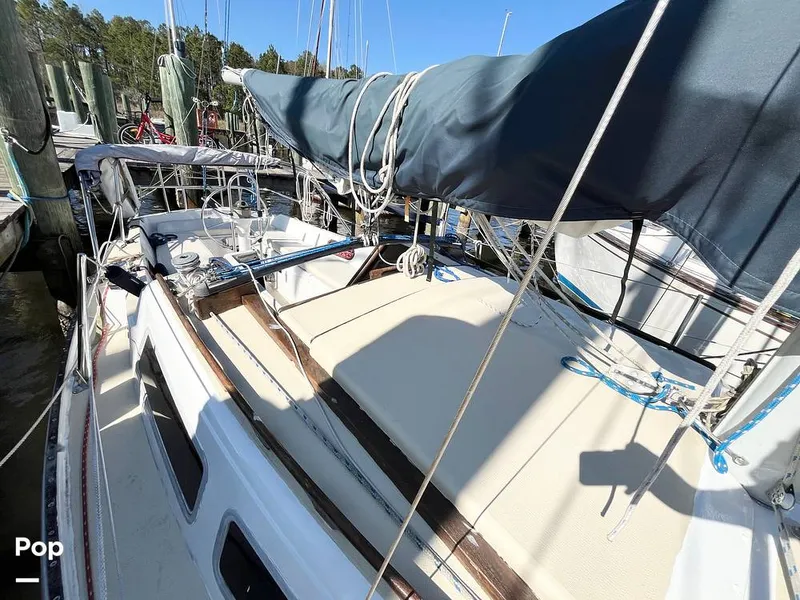 Slide: The Image of Covers - Sail - 15126185